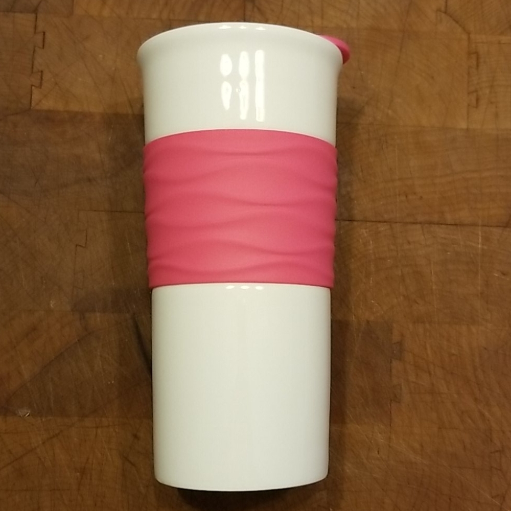 Ello ceramic travel mug with slider top